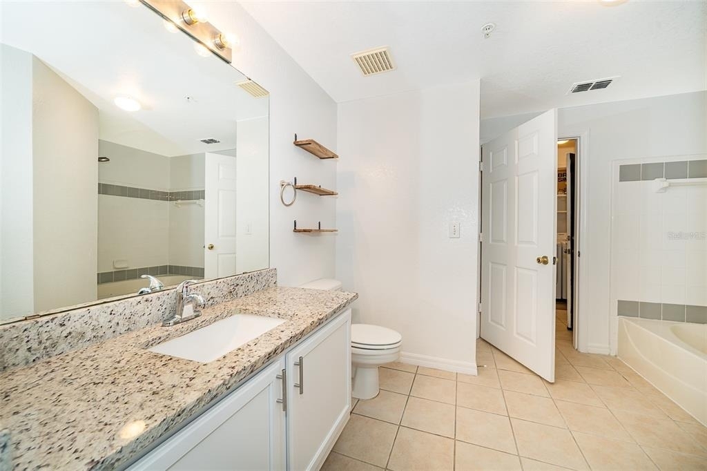 6663 Queens Borough Avenue - Photo 14