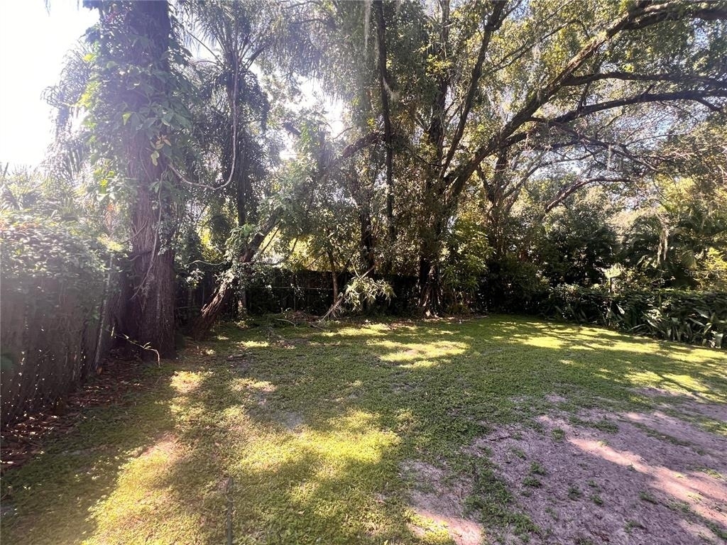 1110 Poinsettia Avenue - Photo 12