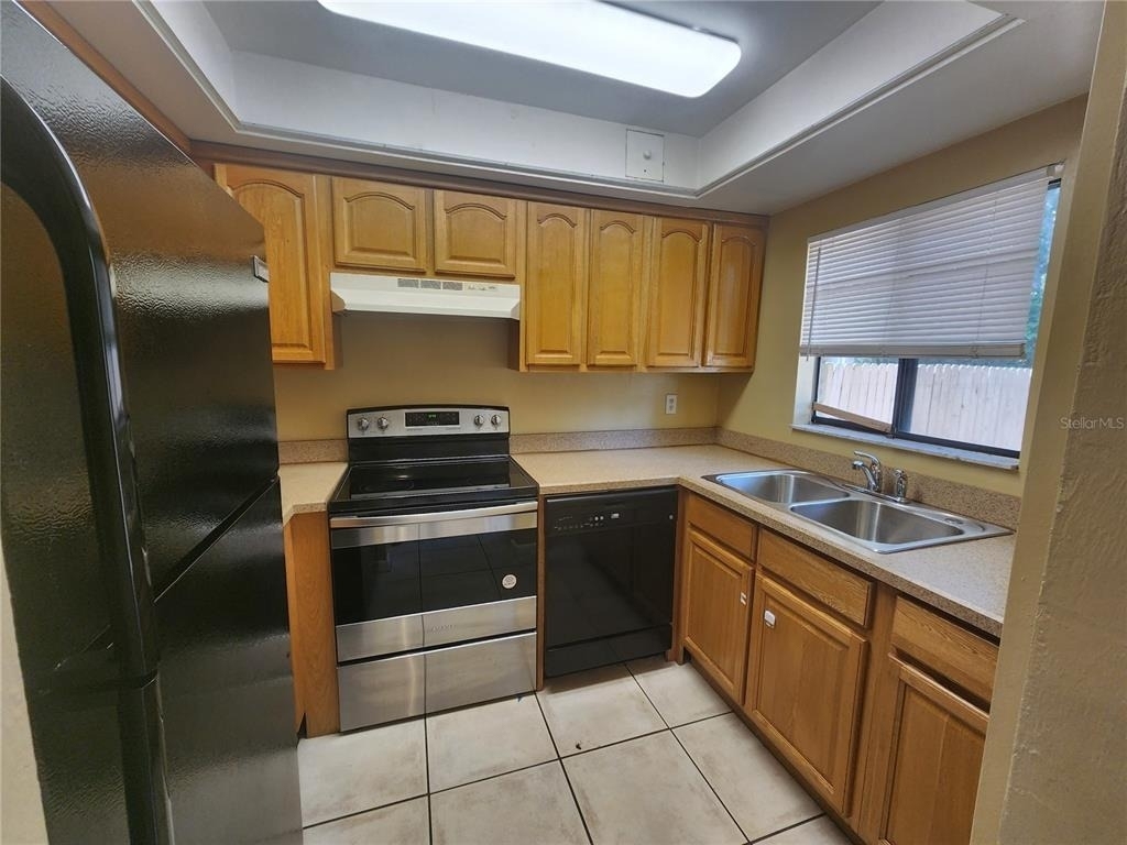 702 Sw 70 Terrace - Photo 2