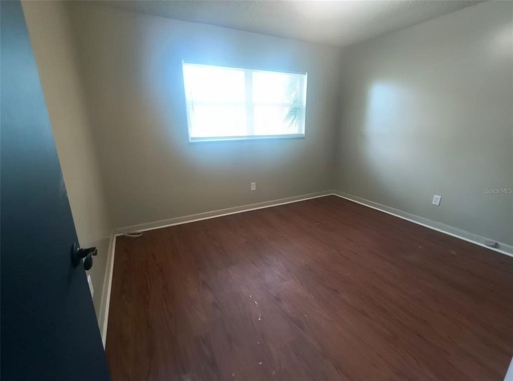 401 Hibiscus Avenue - Photo 3