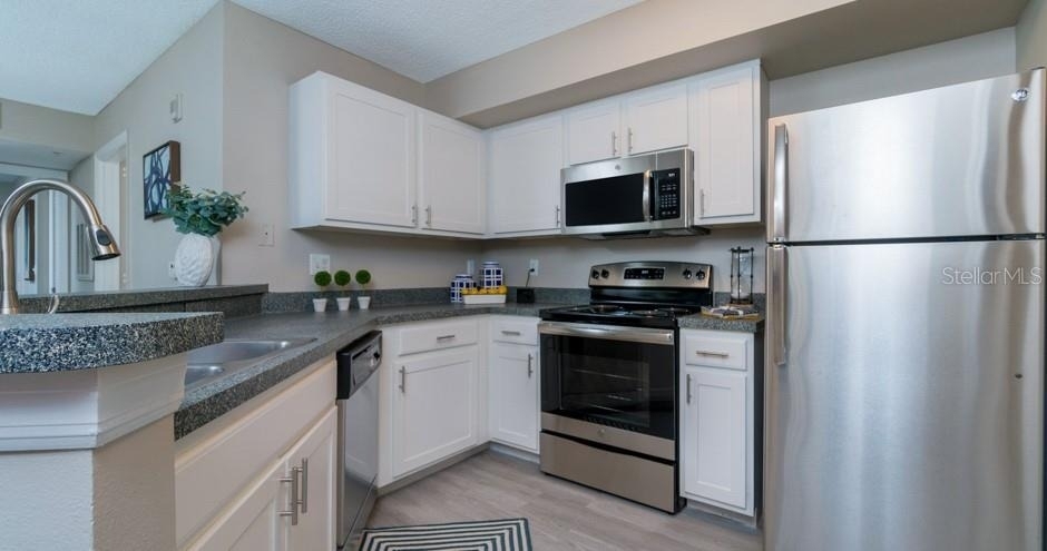 1015 Ohana Way - Photo 17