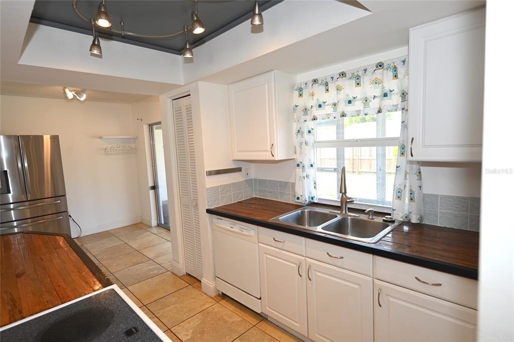 6524 Mauna Loa Boulevard - Photo 4