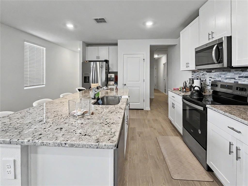 137 Whiteland Bend - Photo 3