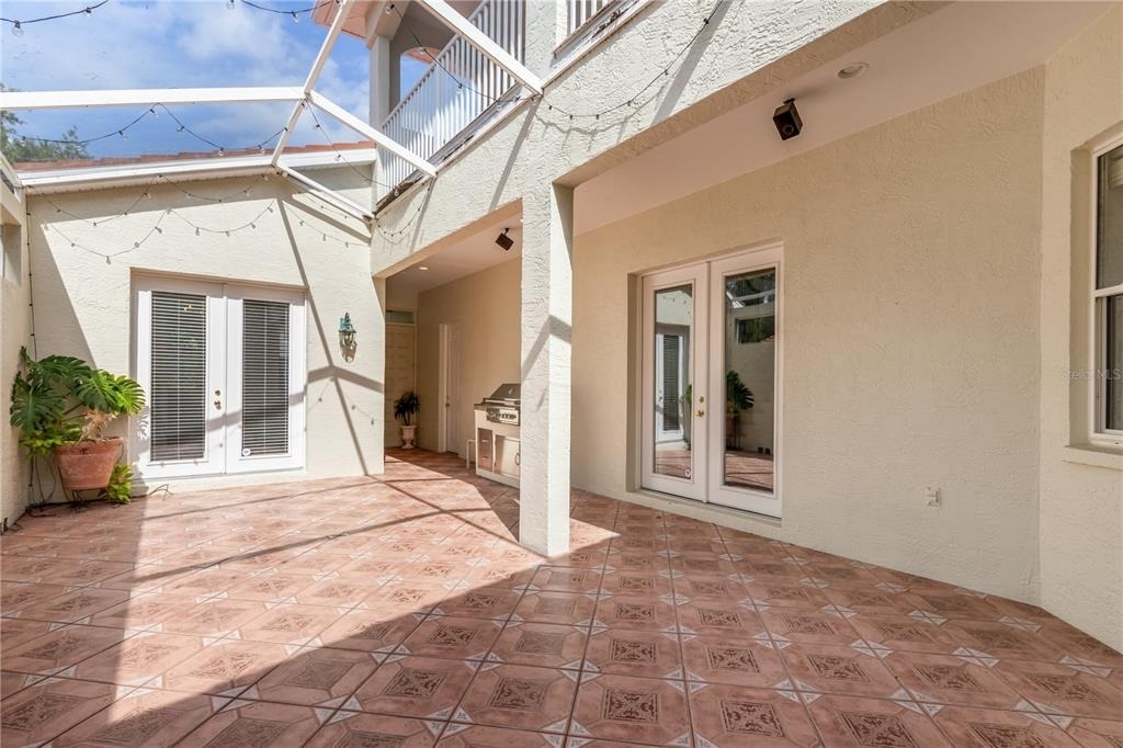 4561 Murcia Boulevard - Photo 3