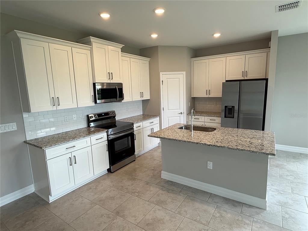 2307 Zuyder Terrace - Photo 4