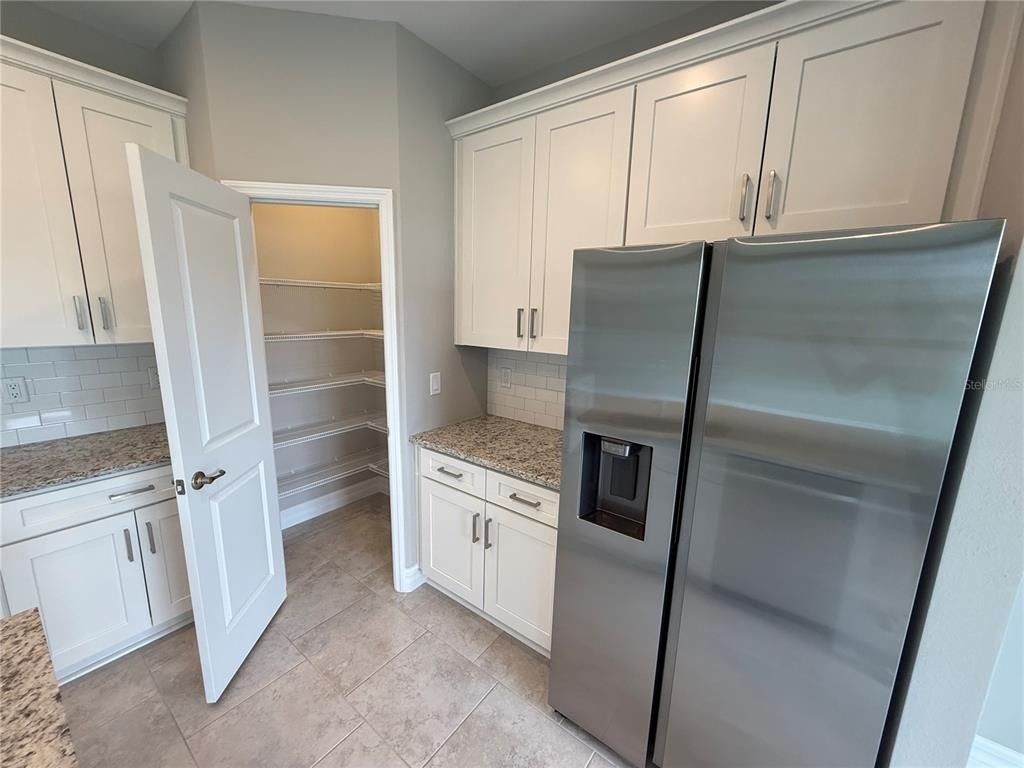 2307 Zuyder Terrace - Photo 3