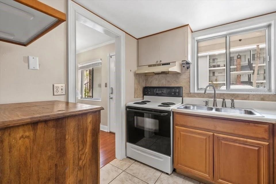 2047 Canal Drive - Photo 9