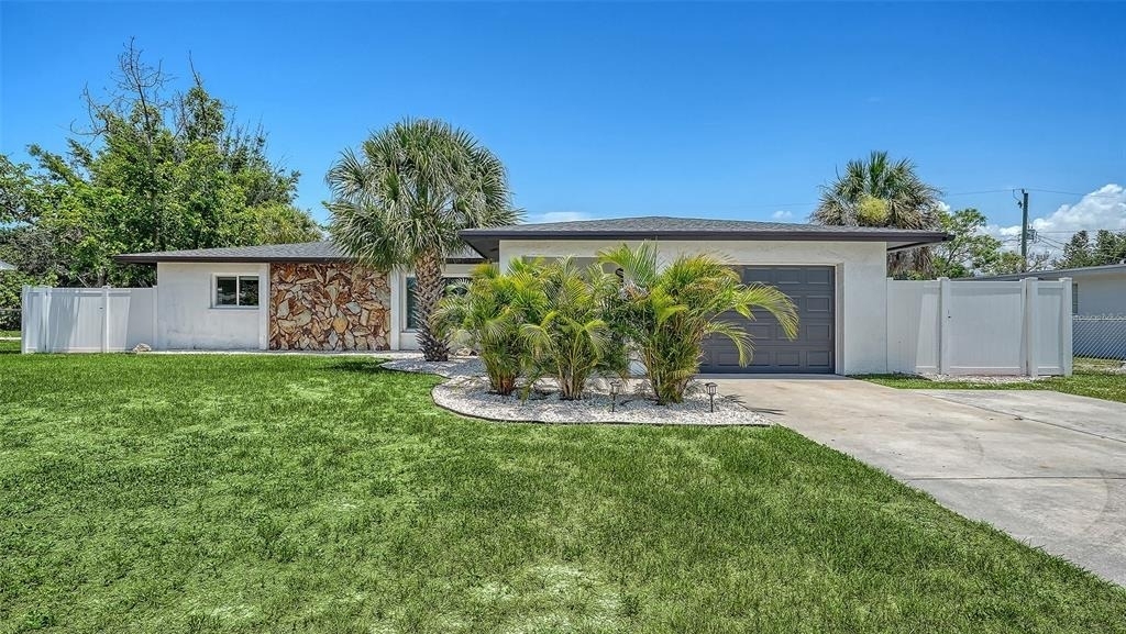 1302 Mango Avenue - Photo 3