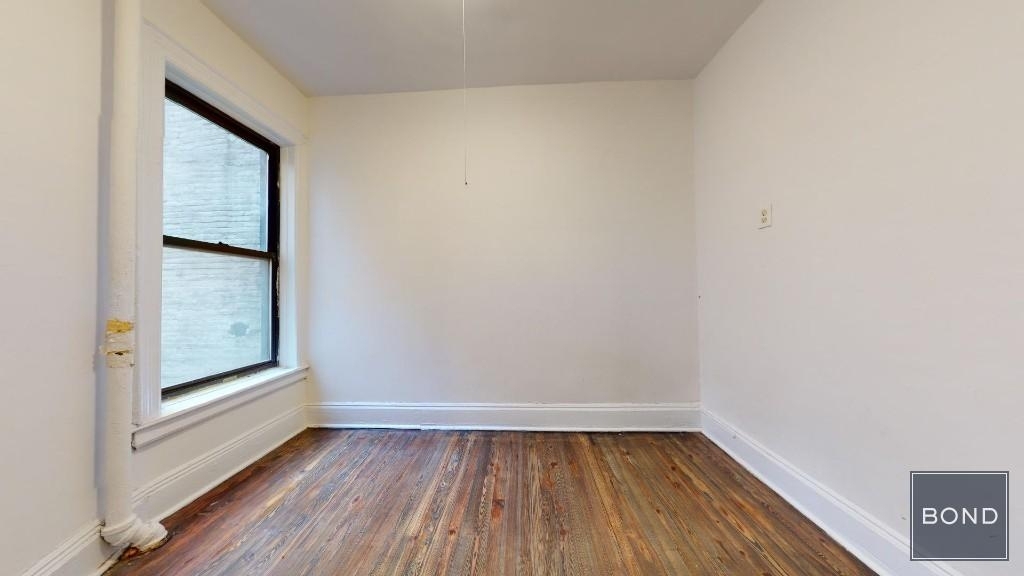 1427 York Avenue Apartment 2C - Photo 4