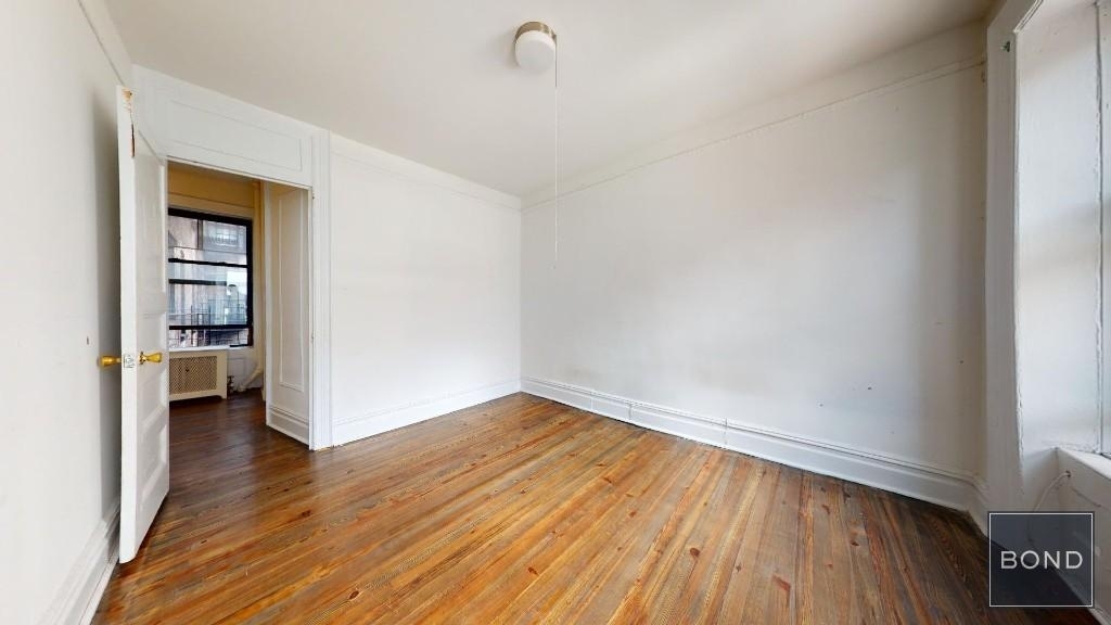 1427 York Avenue Apartment 2C - Photo 3