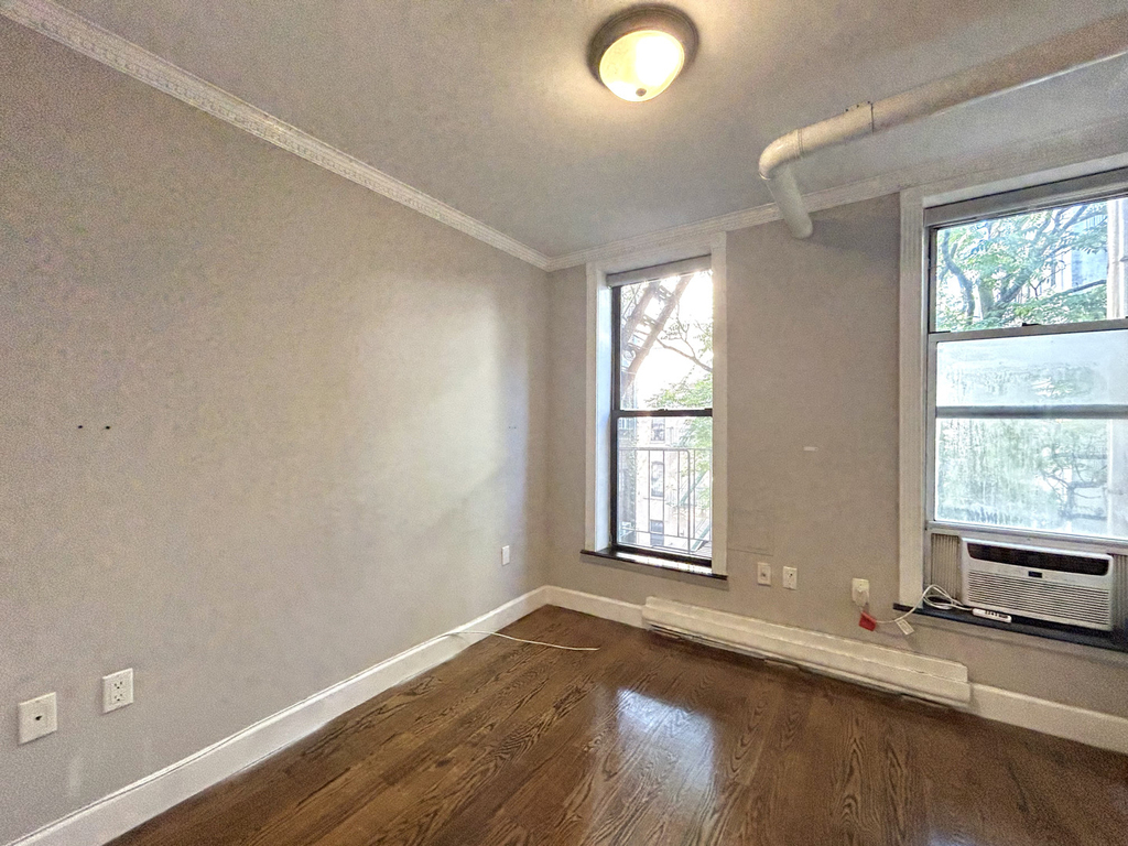 East 5th Street - Photo 7