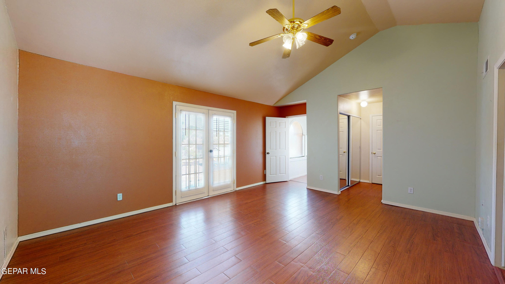 6256 Escondido Drive - Photo 12