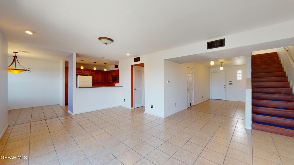 6256 Escondido Drive - Photo 4