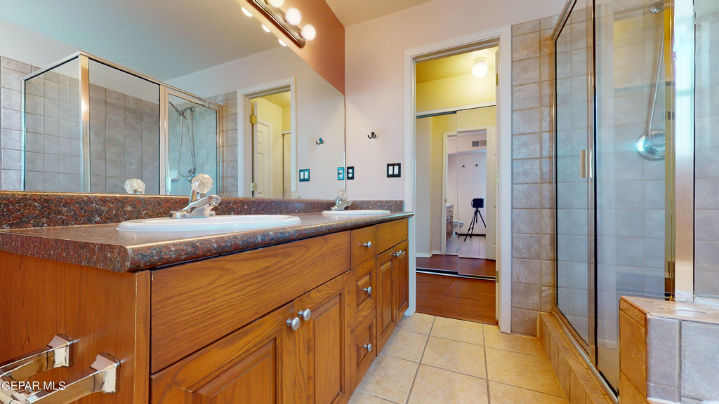 6256 Escondido Drive - Photo 21