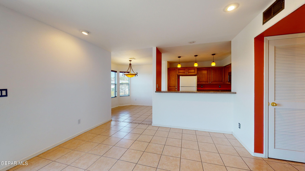 6256 Escondido Drive - Photo 8