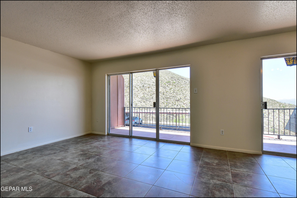 4800 N Stanton Street - Photo 24