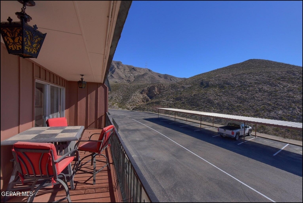 4800 N Stanton Street - Photo 3