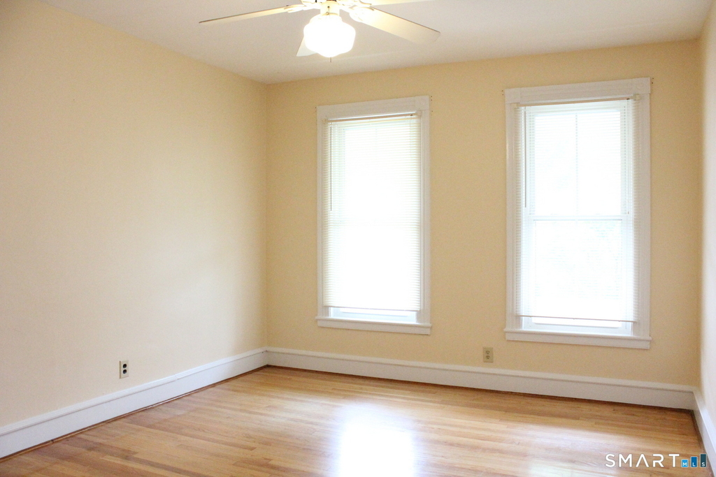 28 Cottage Street - Photo 10