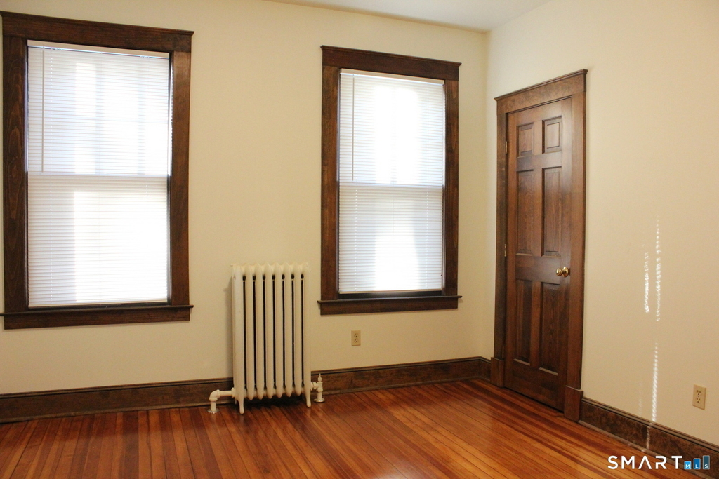 16 Woodland Street - Photo 8