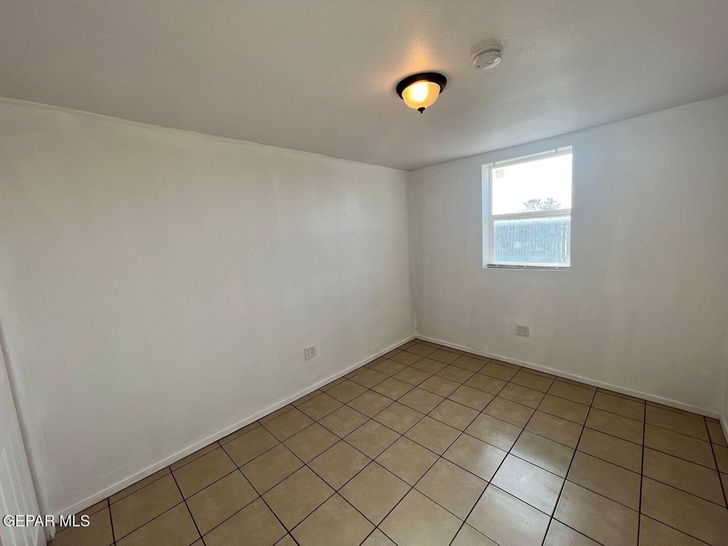 14831 Allemands Avenue - Photo 5