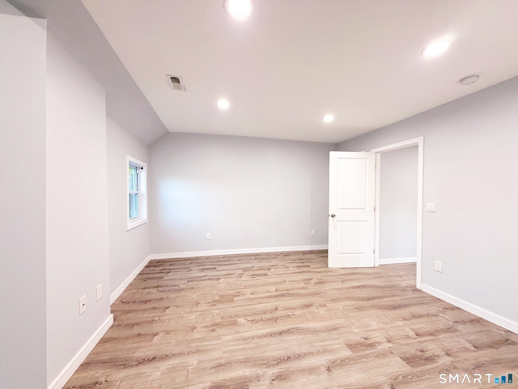 310 Alden Avenue - Photo 21