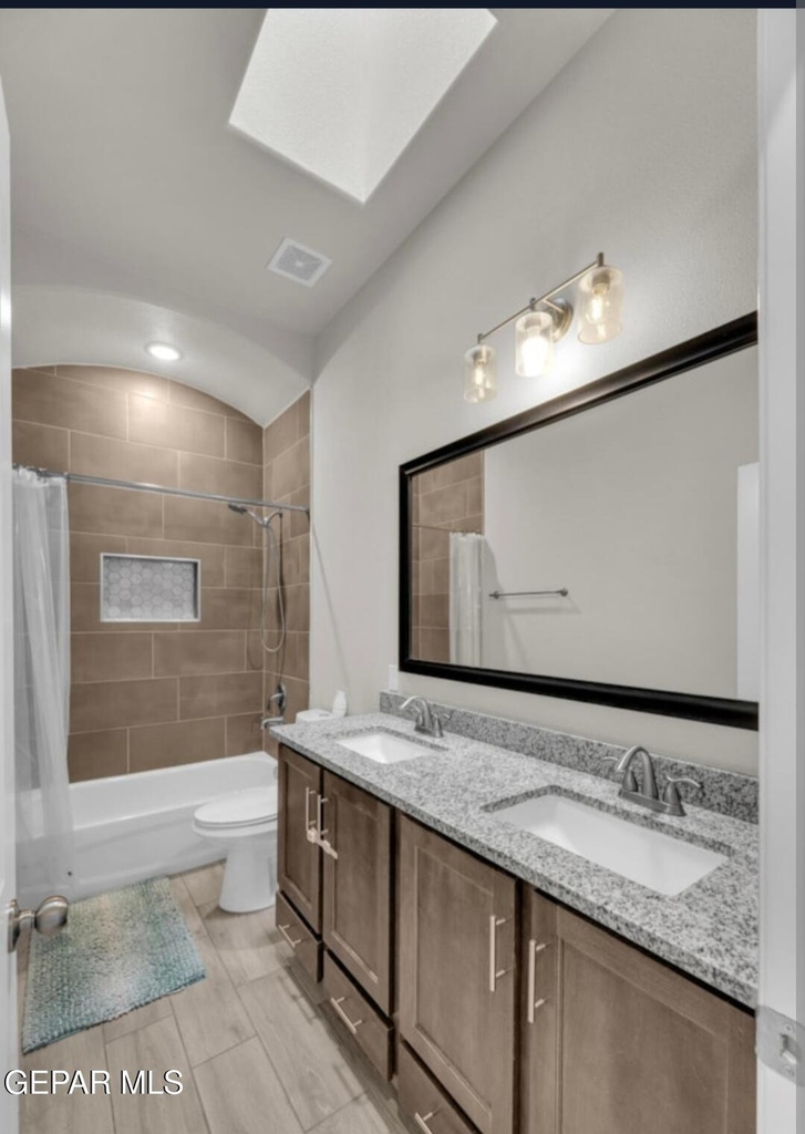 13729 Lago Vista Avenue - Photo 11