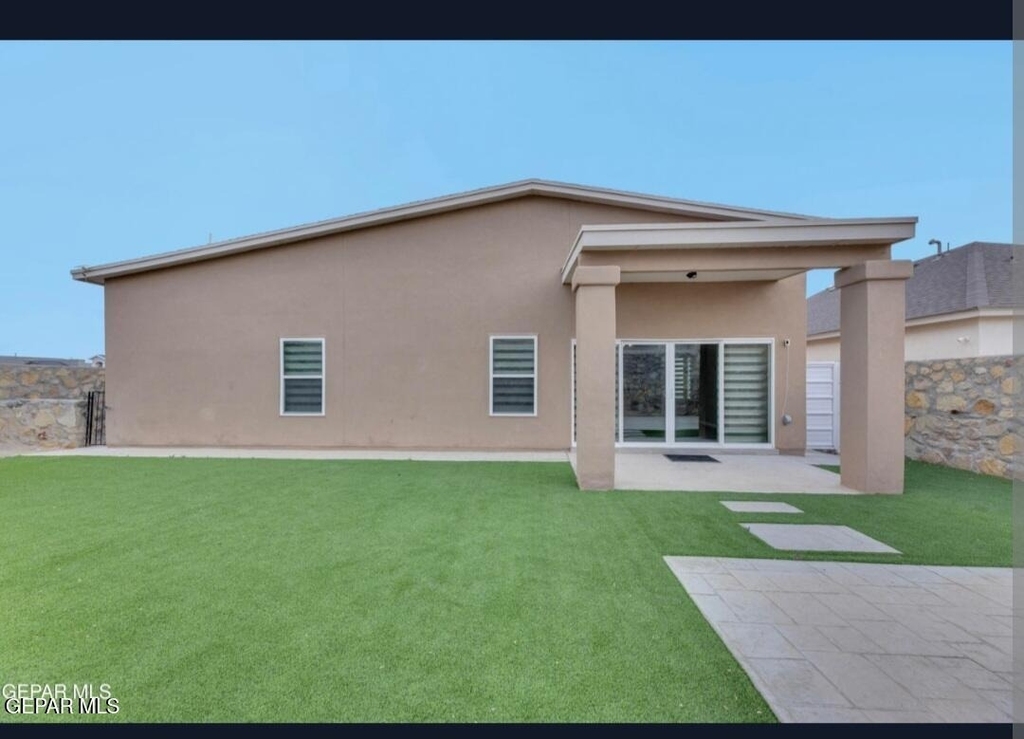 13729 Lago Vista Avenue - Photo 44