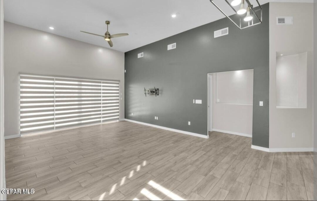13729 Lago Vista Avenue - Photo 32