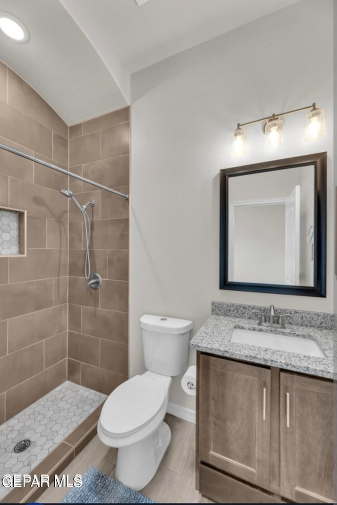 13729 Lago Vista Avenue - Photo 10