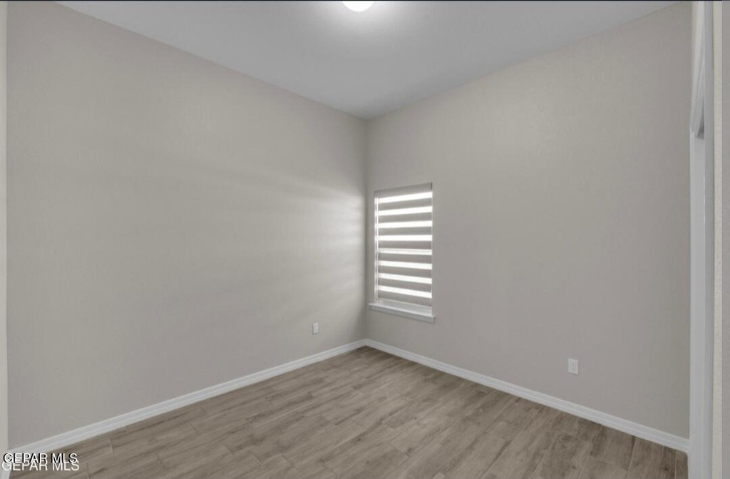 13729 Lago Vista Avenue - Photo 9