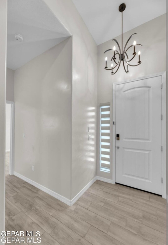 13729 Lago Vista Avenue - Photo 4