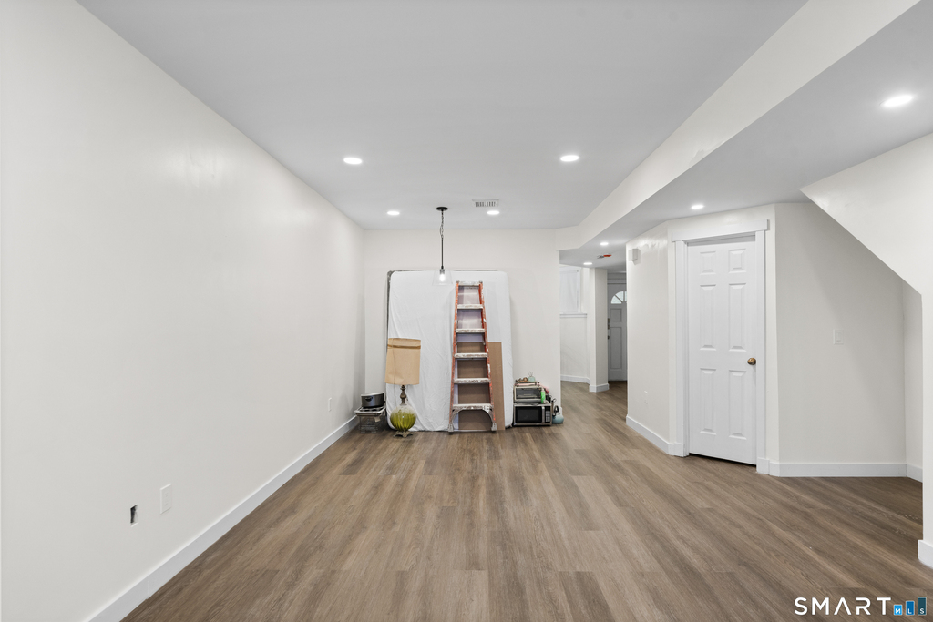 136 Maple Avenue - Photo 7
