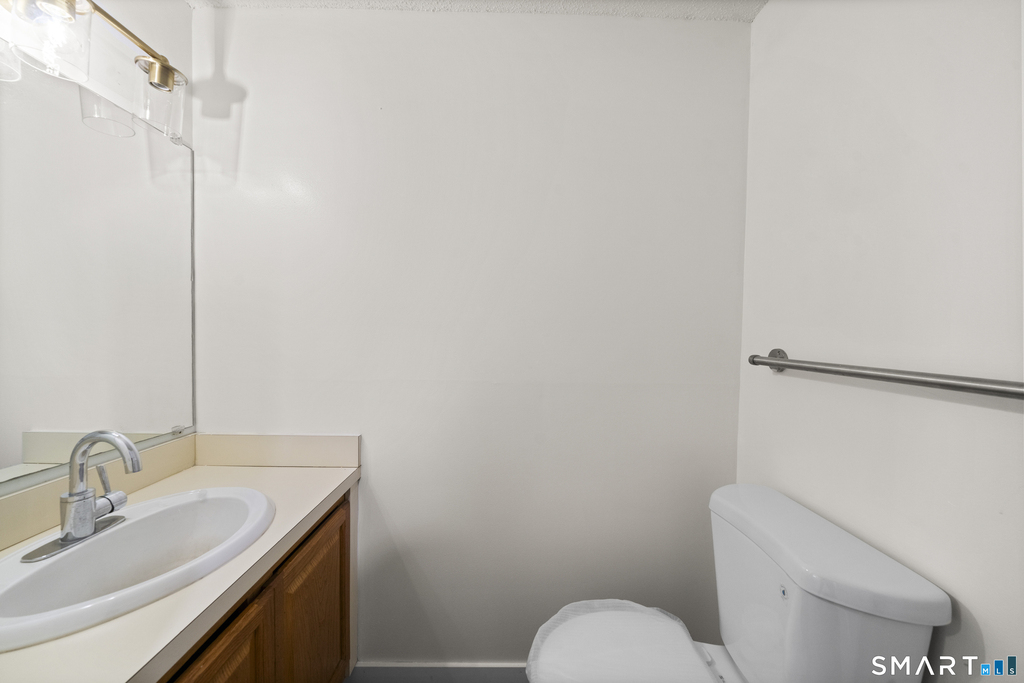136 Maple Avenue - Photo 9