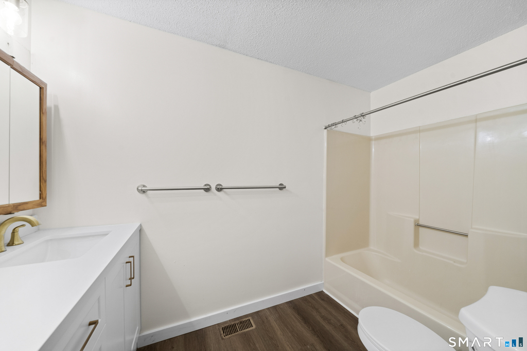 136 Maple Avenue - Photo 12