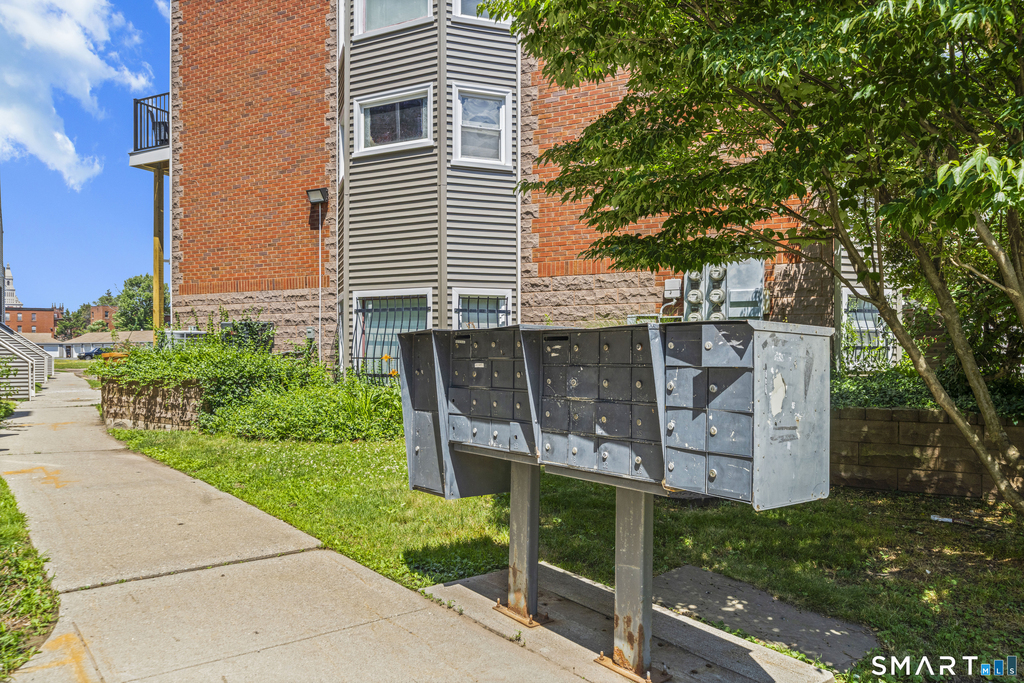 136 Maple Avenue - Photo 21