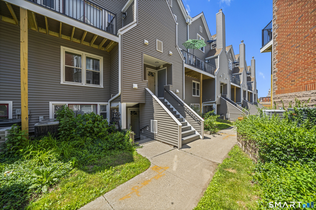 136 Maple Avenue - Photo 18