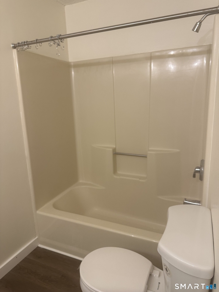 136 Maple Avenue - Photo 13