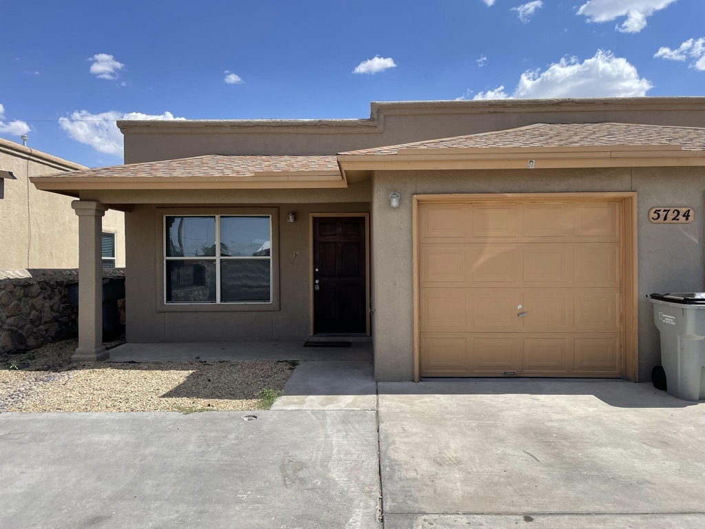 5724 Saluki Drive - Photo 0