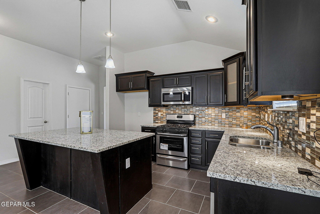 11381 Bullseye Street - Photo 6