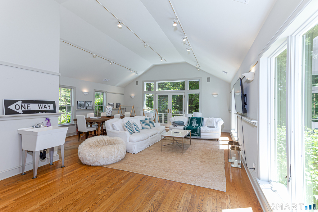 896 Westport Road - Photo 8