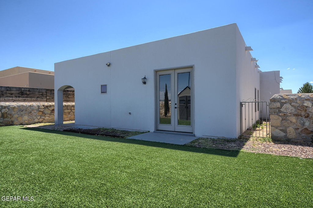2504 Eastern Sky Street - Photo 32