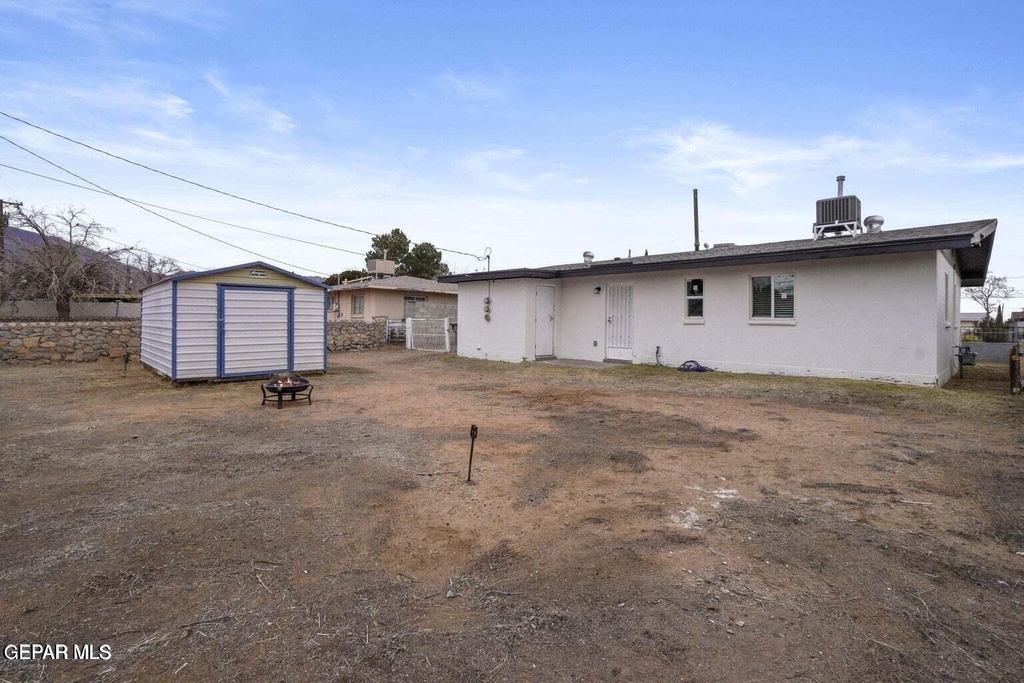 5316 Saxon Drive - Photo 17