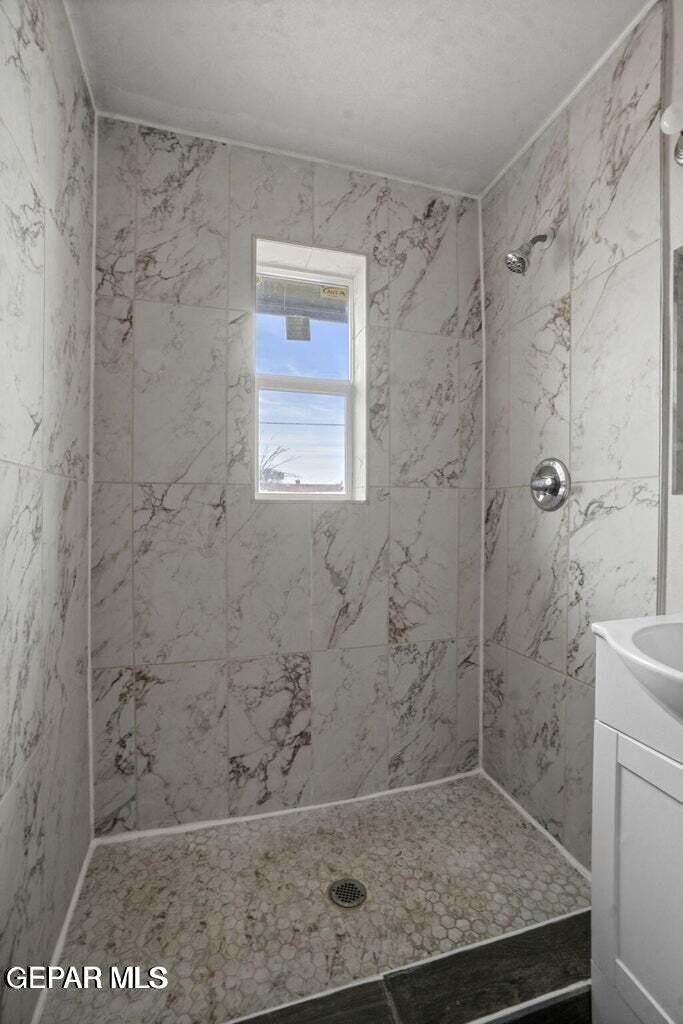 5316 Saxon Drive - Photo 14