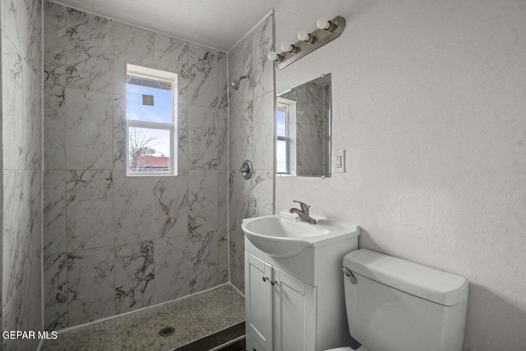 5316 Saxon Drive - Photo 13