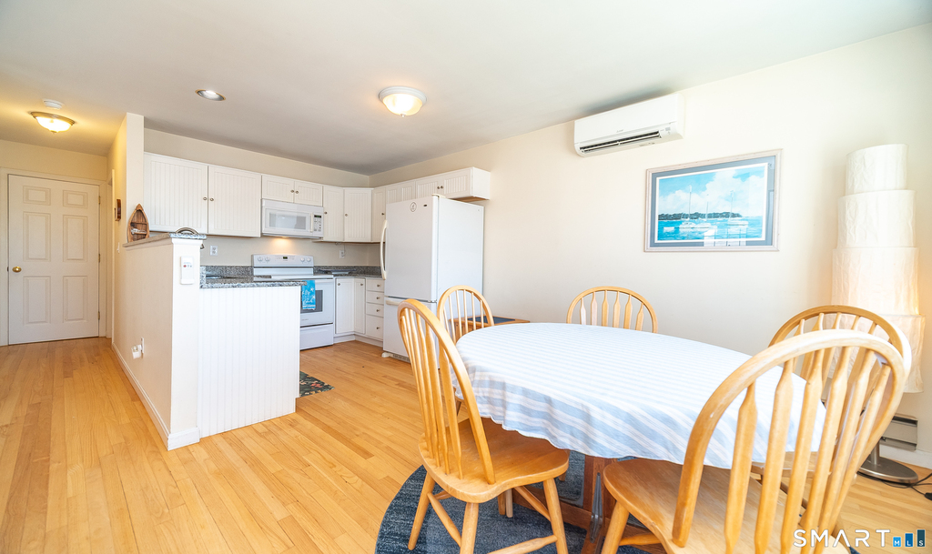 21 Atlantic Avenue - Photo 6