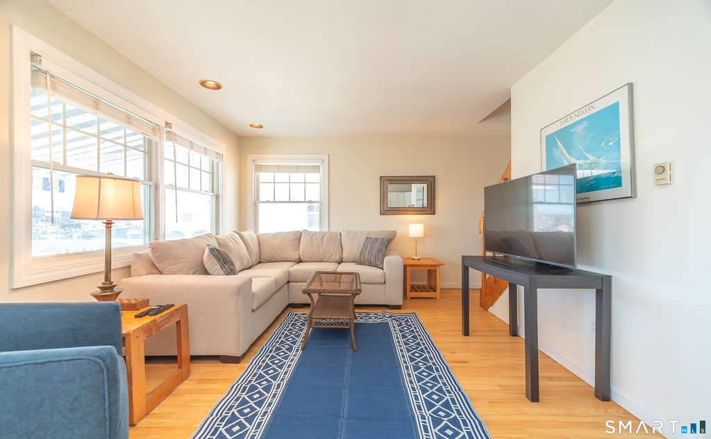 21 Atlantic Avenue - Photo 5