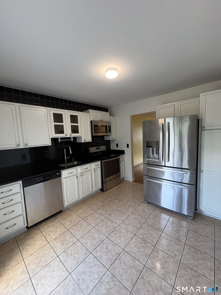 193 Abbotsford Avenue - Photo 0