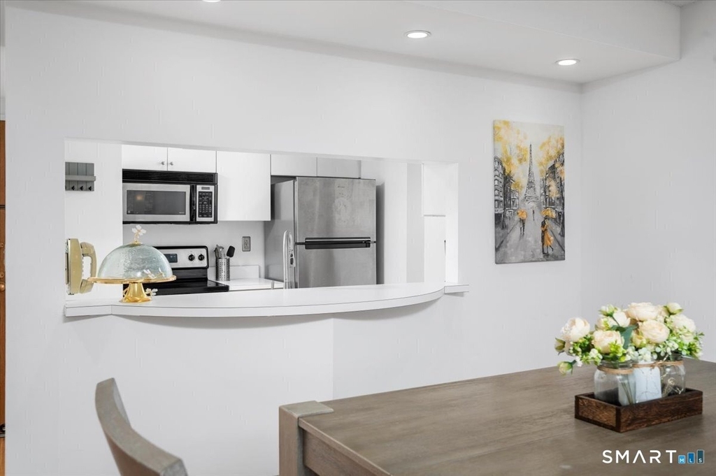 127 Greyrock Place - Photo 10