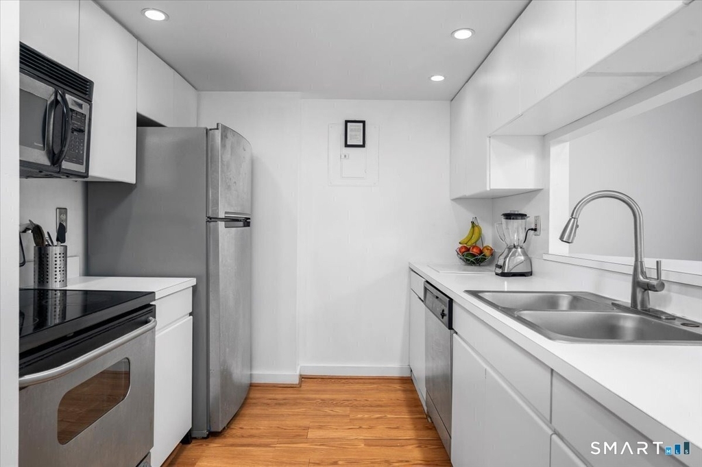 127 Greyrock Place - Photo 8