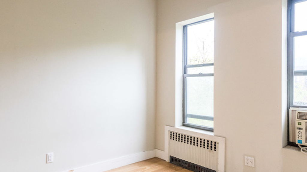338 Melrose St - Photo 13
